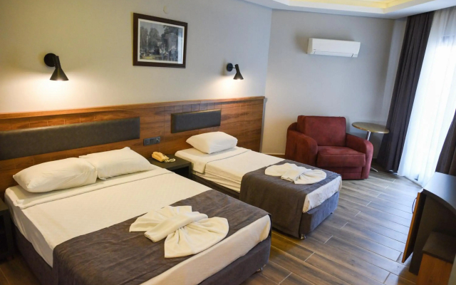 Fatih Hotel Kleopatra