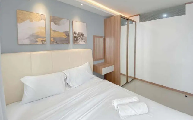 Comfort Living 2Br Kebagusan City Apartment