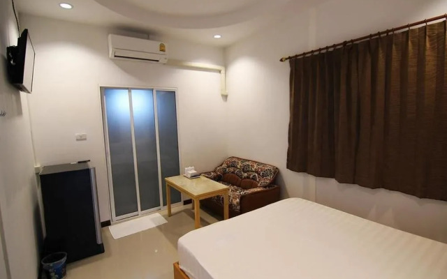 Rojanavee Resort