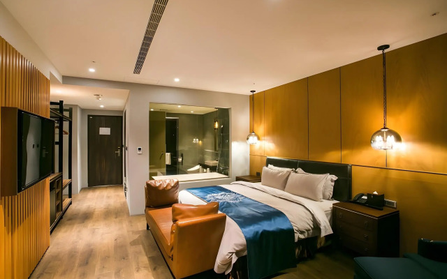 Saint Art Hotel