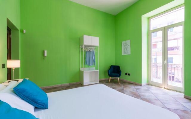 Flat 200M² 3 Bedrooms 2 Bathrooms - Naples