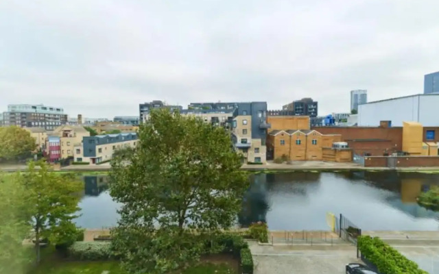 The Graham Park Hideout - Breathtaking 2bdr Flat With Balcony