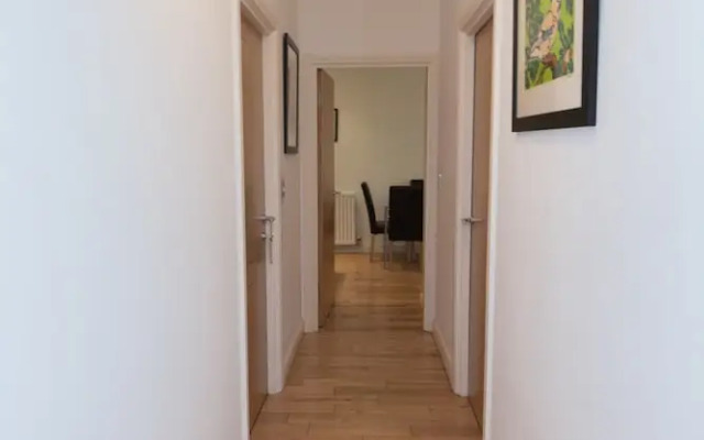 Apartment 4 The Grove