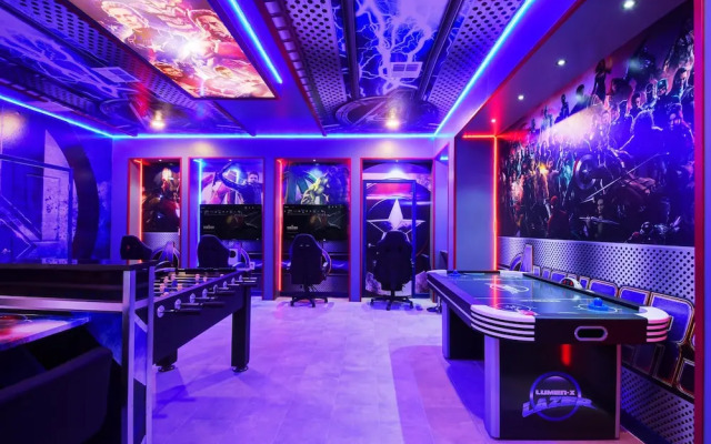 Storey Lake 10br Lakeview Home Pool/spa Game Room