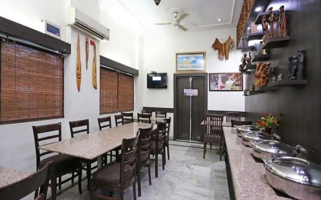 Crown Courtyard By Naavagat