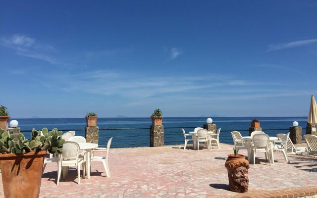 Hotel La Playa Blanca