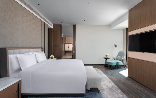 Crowne Plaza Shanghai Hongqiao by IHG – Guest Rooms – Shanghai