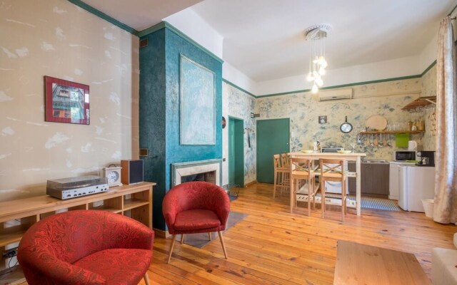 Quintessentially - Uniquely Designed & Central