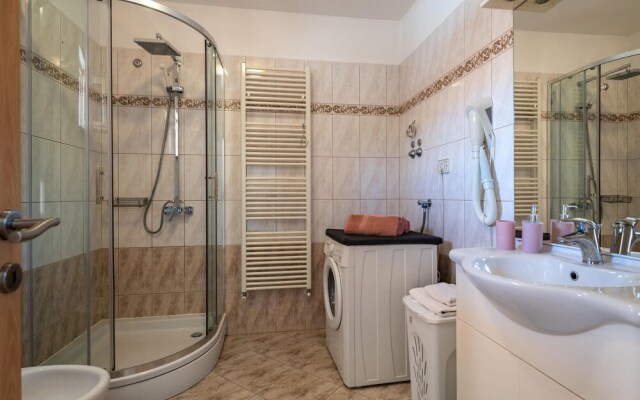 Beautiful Home in Breg Ivanovci With Wifi and 3 Bedrooms