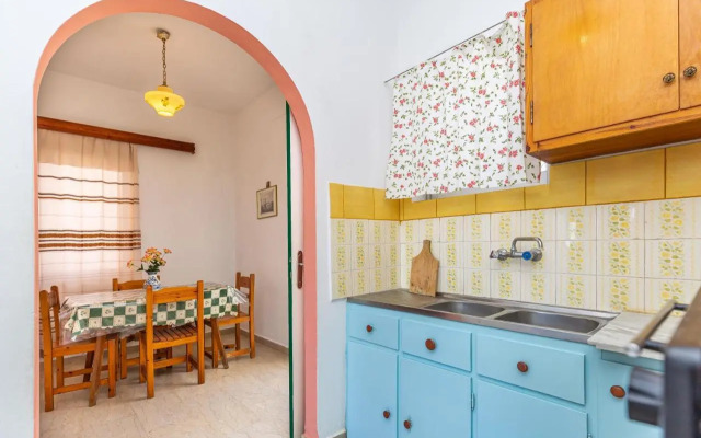 Alexandros Studios And Apartments