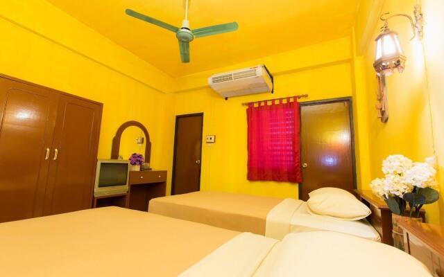 Royal Guesthouse at Chiang Mai Old City By Hjz