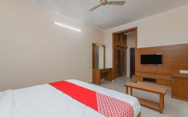 Oyo 24264 Monisha Residency