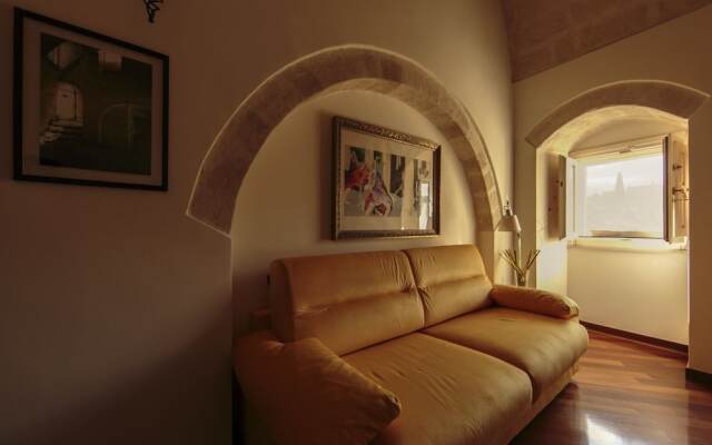 Alla dimora di Chiara Suite and Rooms
