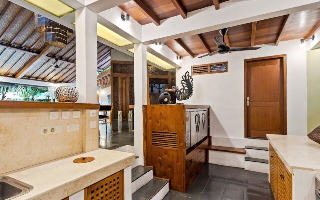 Villa Shantika by Villa Finder