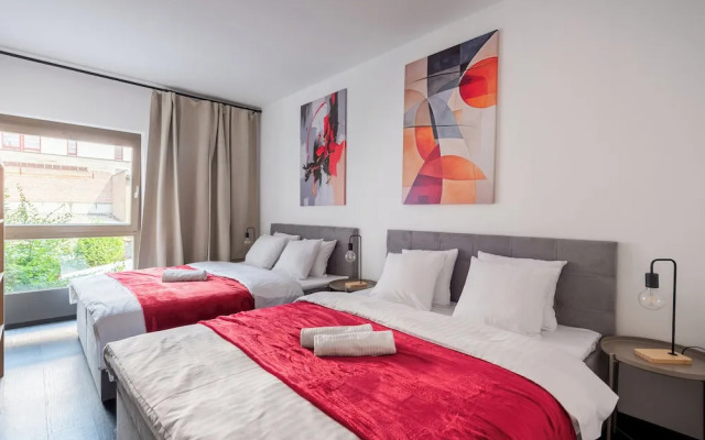 3 bedroom apartment near center