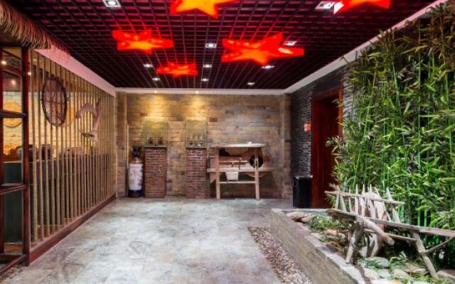 Jinggangshan Red Culture Theme Hotel