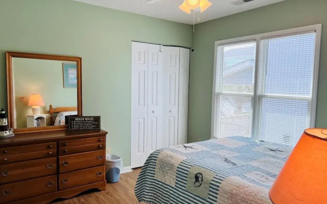 Tradewinds 4 Bedroom Home by RedAwning