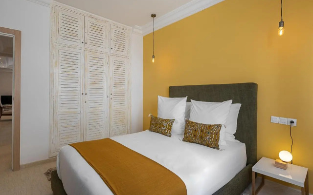 Luxury Two Bedrooms Apartment - Best Location