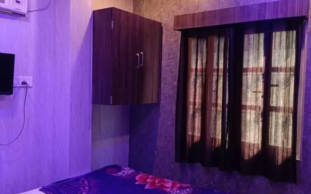 Shiv Kashi P Guest House By Glitz Hotels