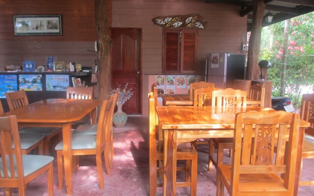 Real Relax Resort & Beauty Massage