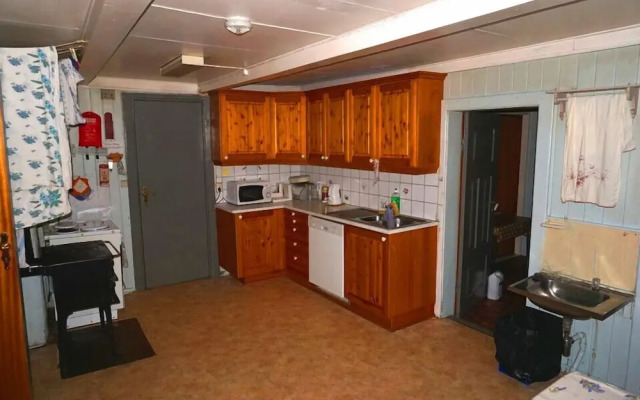Innante Gamle Våningshus Cabin – Torvikbukt