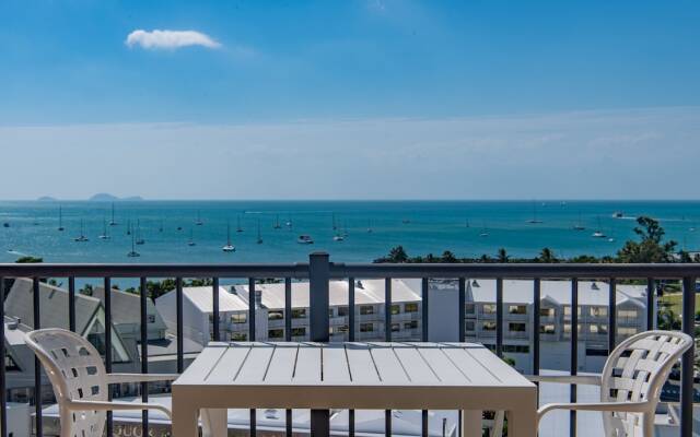 OCEAN VIEWS 16a WIFI POOL & SPA