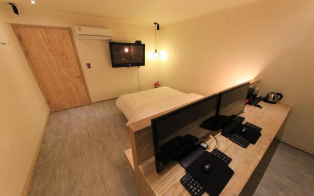 Songdo Me2 Hotel