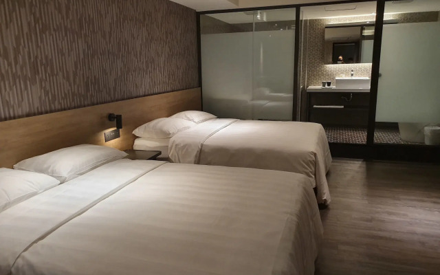 City Suites-Taoyuan Station