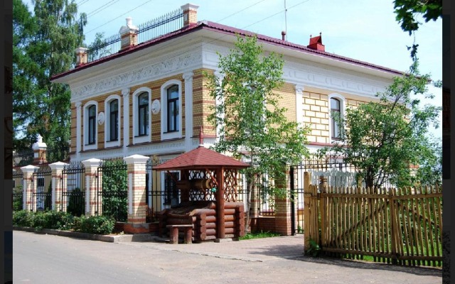 Вятское (ДОМ ПЕТРЯЕВА)