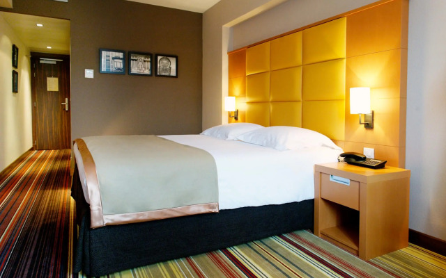 New Hotel Charlemagne