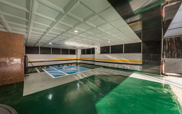 Guri C Hotel