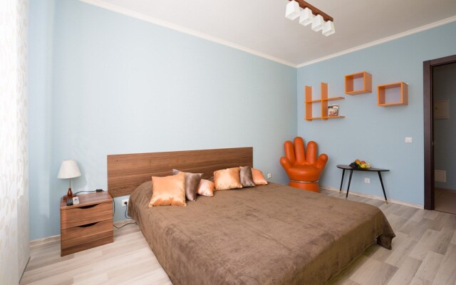 Etazhi 1. Bibliotechnaja - Komsomol'skaja