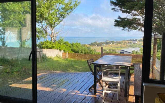 L Alouette by Icone Collection