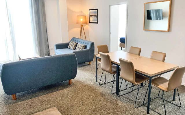 Ramada Suites By Wyndham Albany
