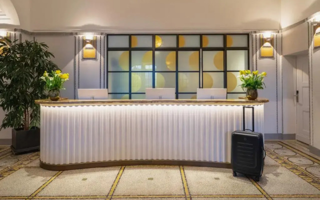 Art Deco Hotel Montana