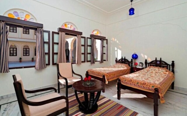 Hotel Dhula Garh