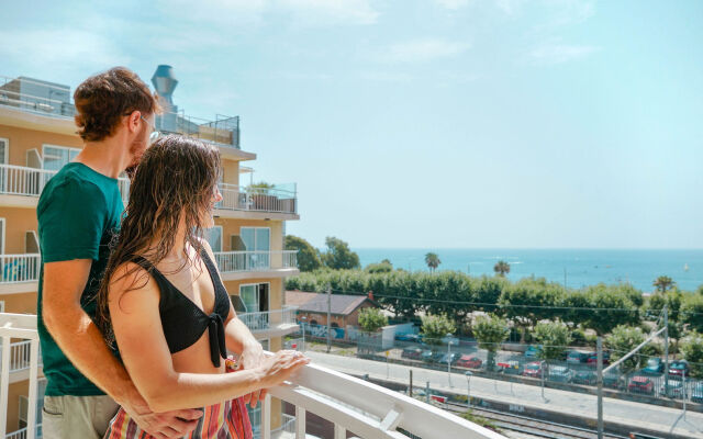 KAKTUS Hotel Volga