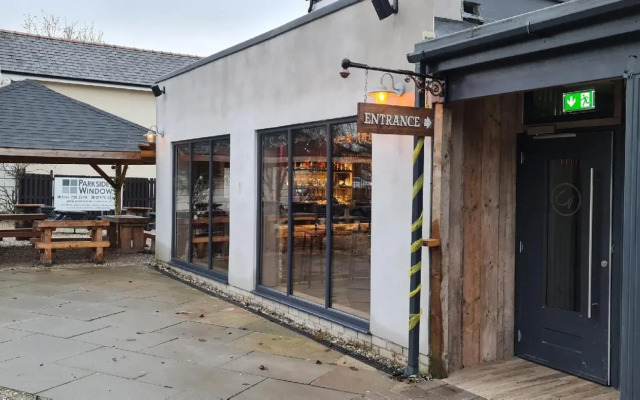 The Waterside Bar Rooms & Restaurant