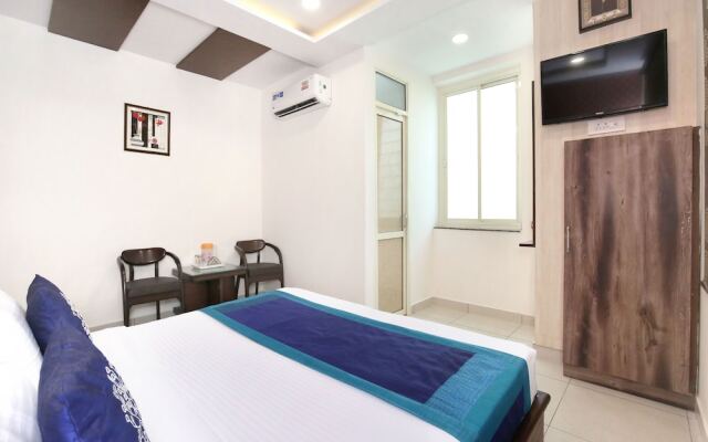 OYO 9674 Hotel Oberoi