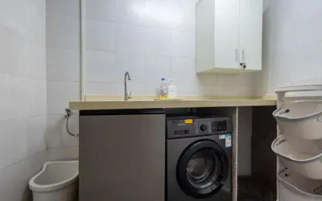 Home Inn Huayi Hotel (Foshan Daliang Huagai Road Pedestrian Street Qinghuiyuan Branch)