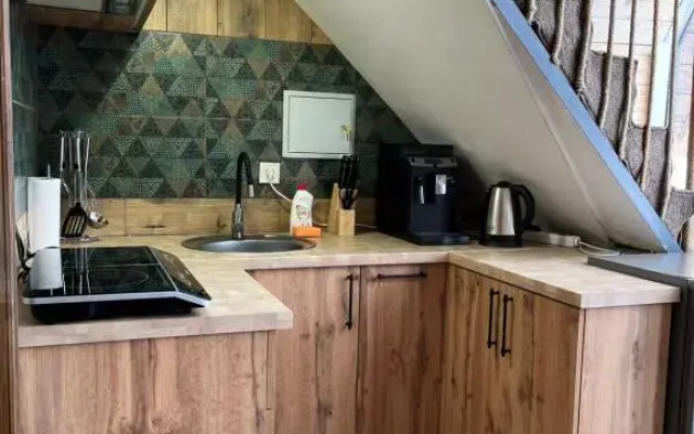 Lastivka Guest House