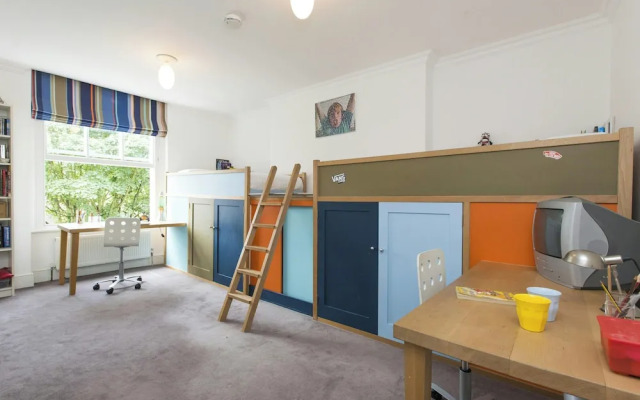 Leamington Road Villas II by Onefinestay