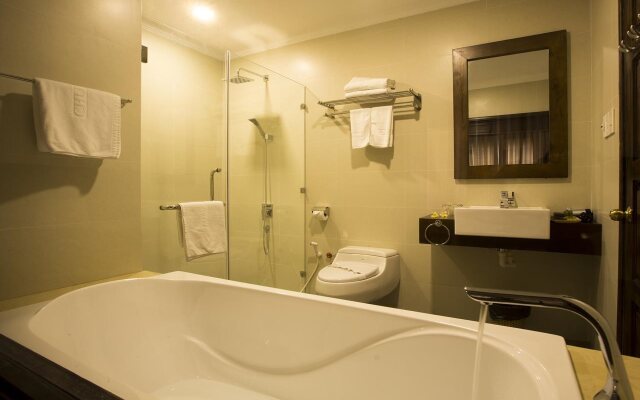 Chu Hotel