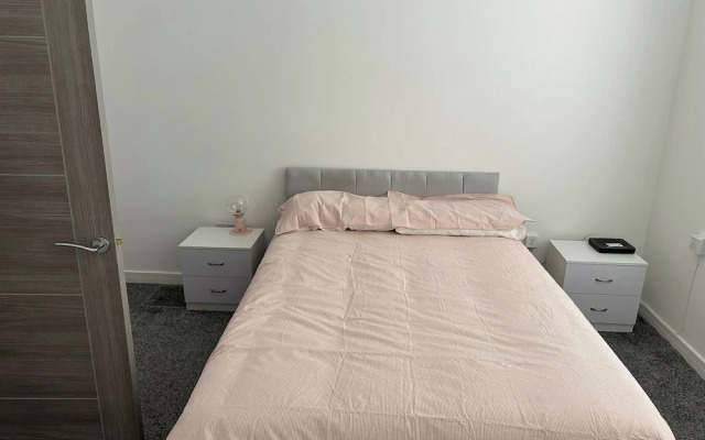 Central 3-bed Seaside Apartment - Sleeps 5