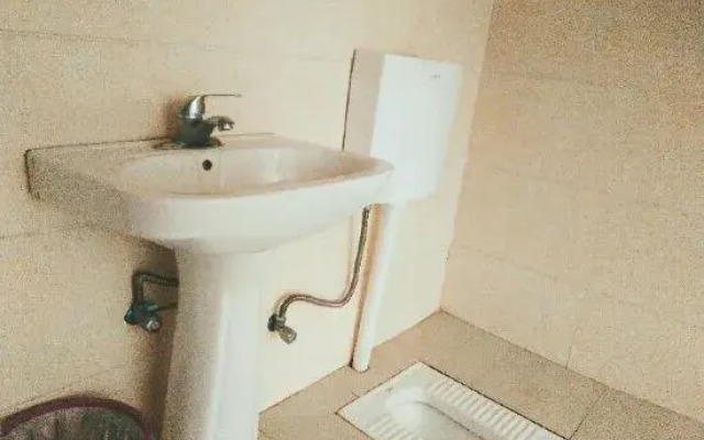 Warm Hotel (Wuhan La Defense)