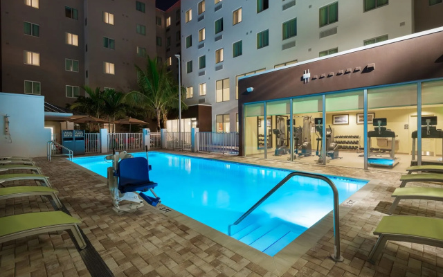 Staybridge Suites Miami International Airport by IHG
