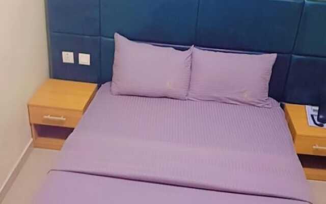 Ikad Hotel and Suite Borno Way