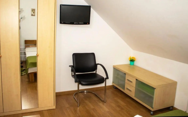 Mary Apartment