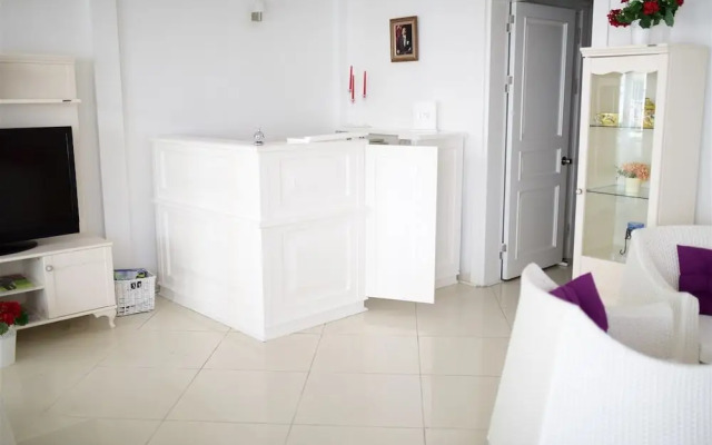 White Palace Otel
