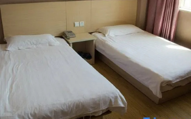 Xinjiang Xinxinyu Express Hotel